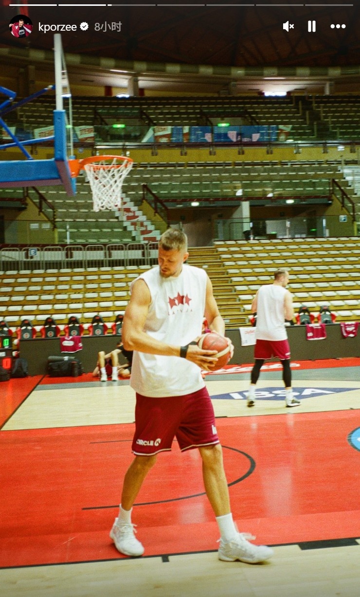 开云体育下载入口-波尔津吉斯展示国家队训练成果 透露未来计划转战综合格斗