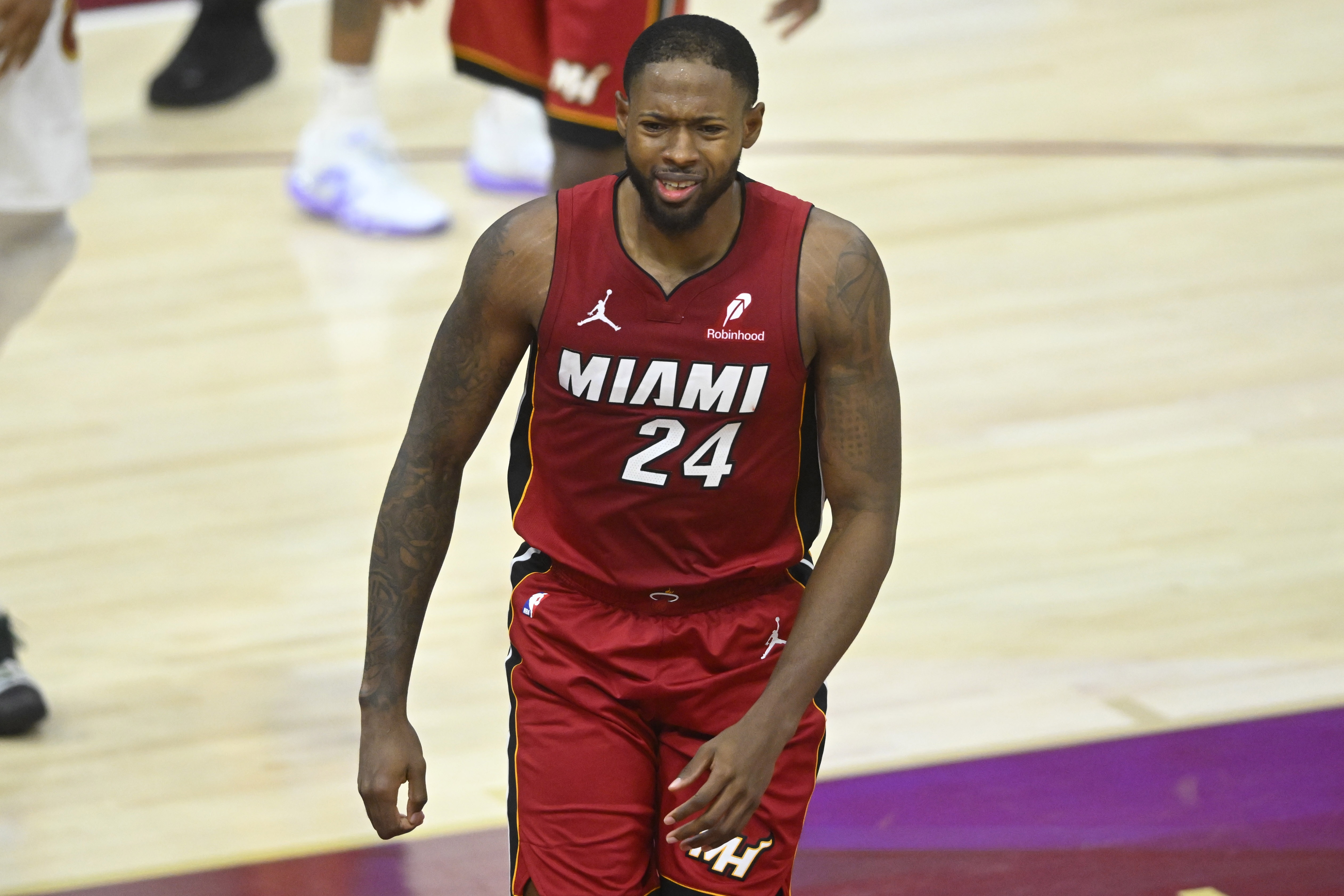 开云官方-美媒透露：篮网敦促热火加速海史密斯交易进程 后续仍有补强计划