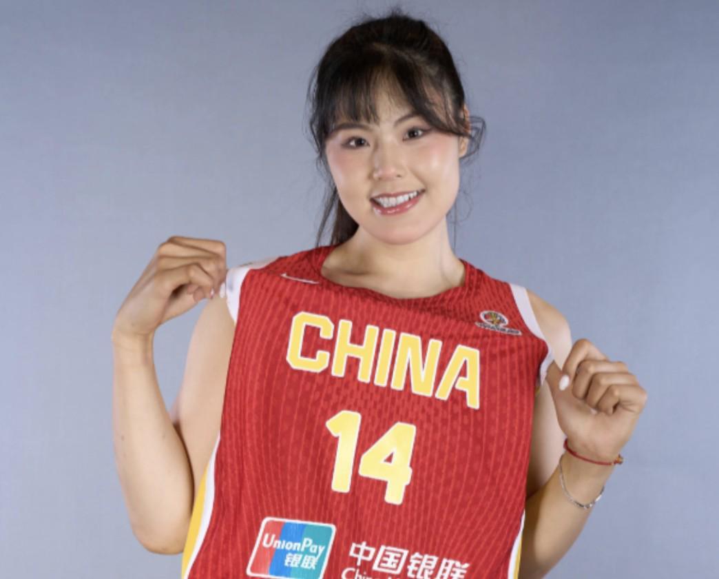 开云官方-移动长城，李月汝三分10中6砍下21分11板&amp;amp;韩旭14分4板